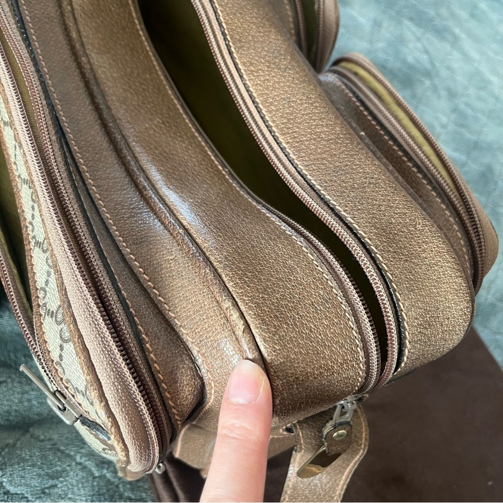 Gucci Brown and Tan Belt Bag with Structured Design - Picture 15 of 16